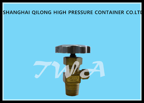 China Válvulas de cobre amarillo GB8335 PZ27.8 del cilindro de oxígeno de la válvula de descarga de la seguridad de la presión QF-4 proveedor