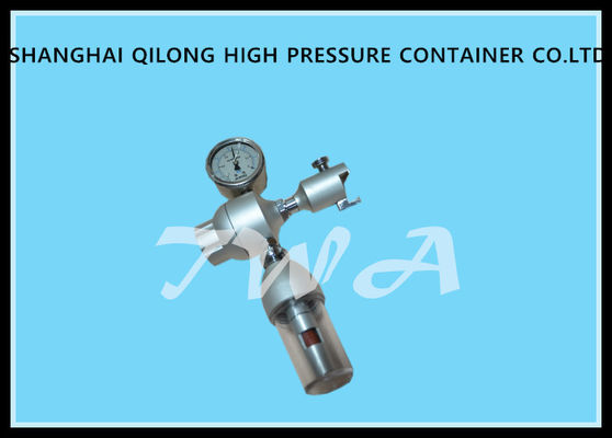China Grado de cobre amarillo 4 de gas del cilindro del regulador médico de alta presión del oxígeno proveedor