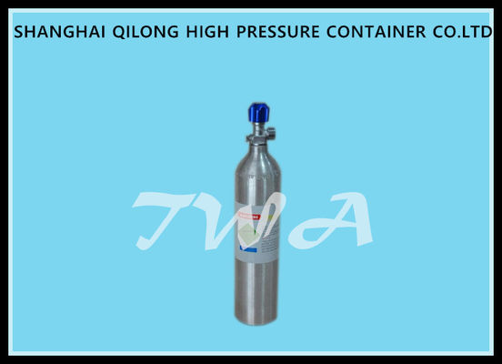 China cilindro de gas de aluminio de alta presión de la seguridad del cilindro de gas del PUNTO 0.7L para la bebida del CO2 del uso proveedor
